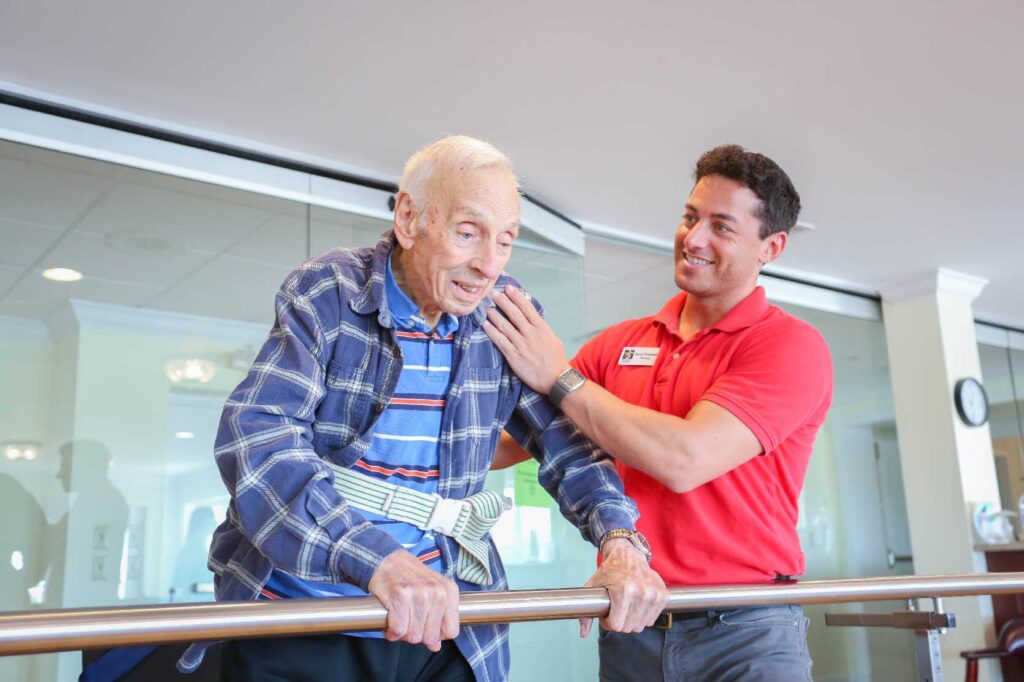 What Is a Continuing Care Retirement Community? Explore the Full-Service Living at Mari de Villa 2